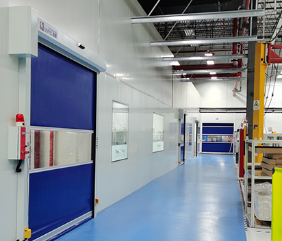 Fast-Acting High Speed Fabric Doors for Warehouses and Cleanrooms