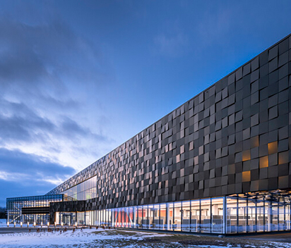Slipjoint Panels for Modern Architectural Facades