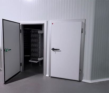 Walk-In Cooler Hinged Swing Doors with Easy-Open Handles